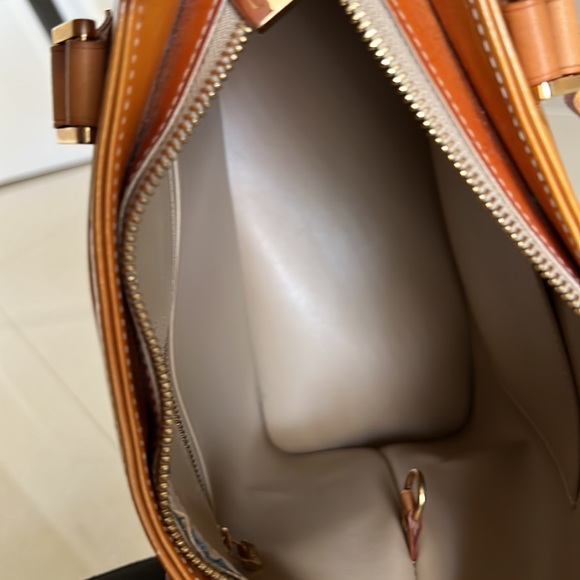 Louis Vuitton Vernis Houston Sholder Bag - Picture 10 of 17
